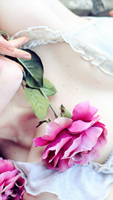 로맨틱한 장미 모양의 레이스로 이루어진 가랑이 오픈 바디 스타킹 LA8750 비밀주문